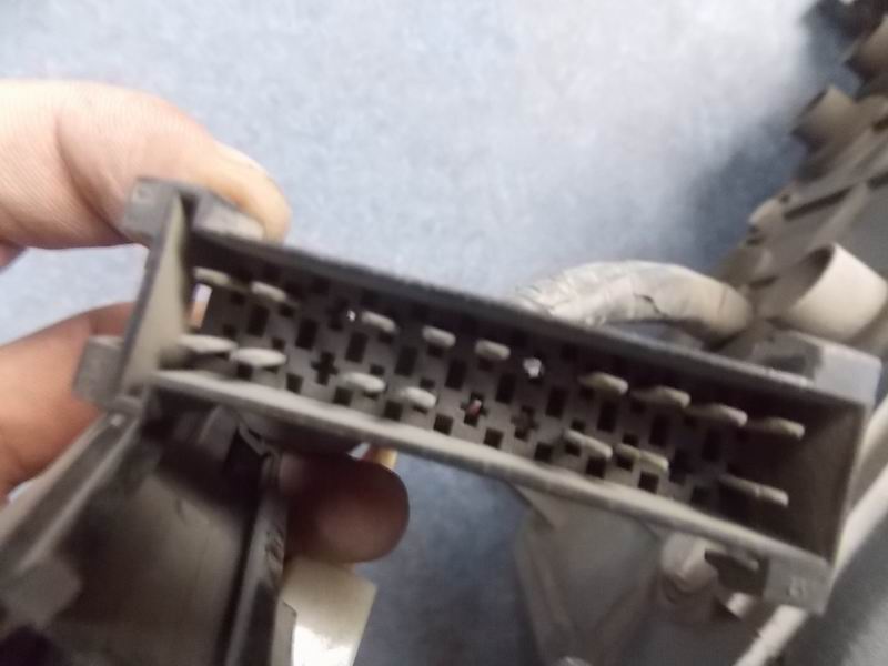 Rear enclosed electrical box ZK6140BD-2