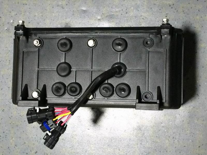 Rear enclosed electrical box ISDE230-30 BOSCH relay-1