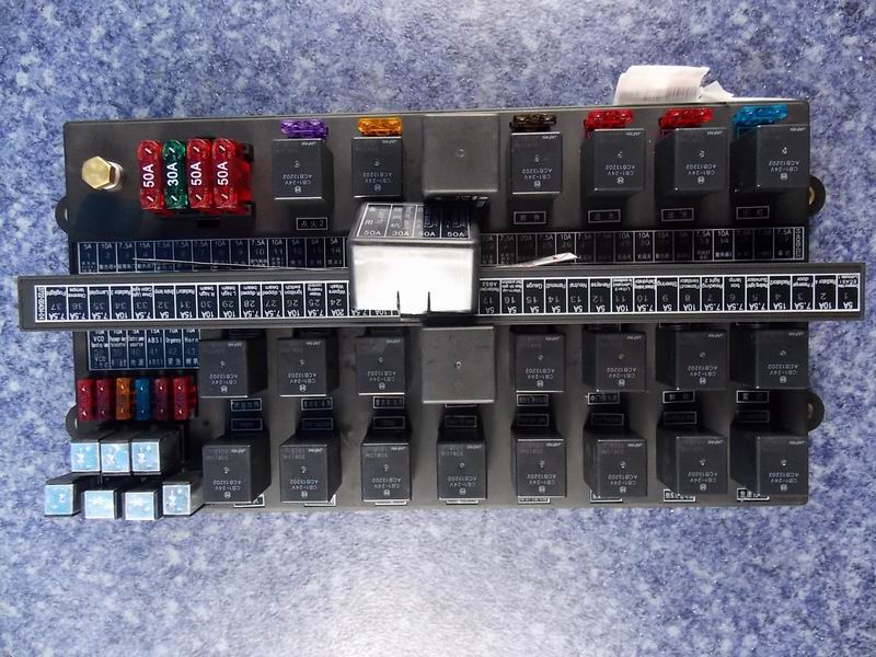 Central electrical box Medium size car 47