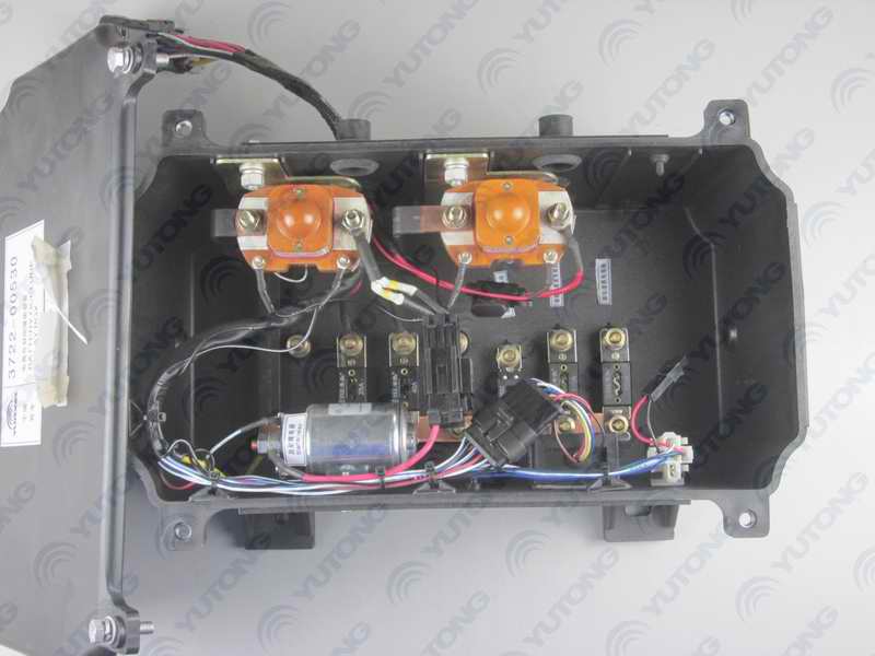 Rear closed electrical box, no platform, 200A, 150, no preheating-1