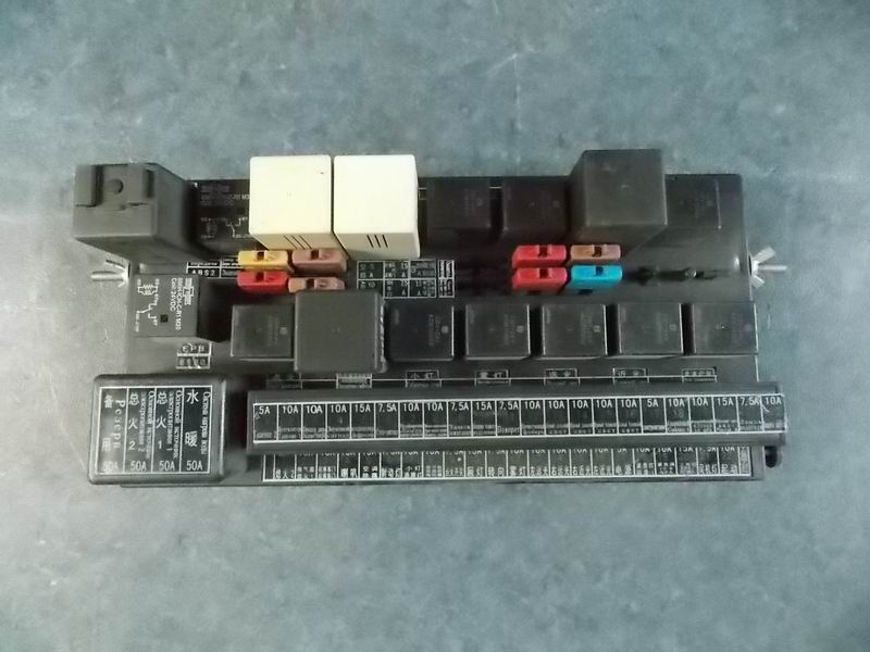 Центральная электрическая коробка, 32 , заграничный автобус, Китай и Россия-1