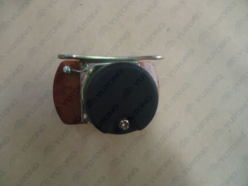 Выключатель питания 24V / 100A-5