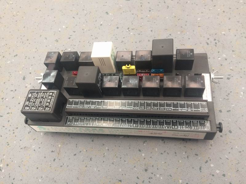 Central electrical box, 32, overseas bus