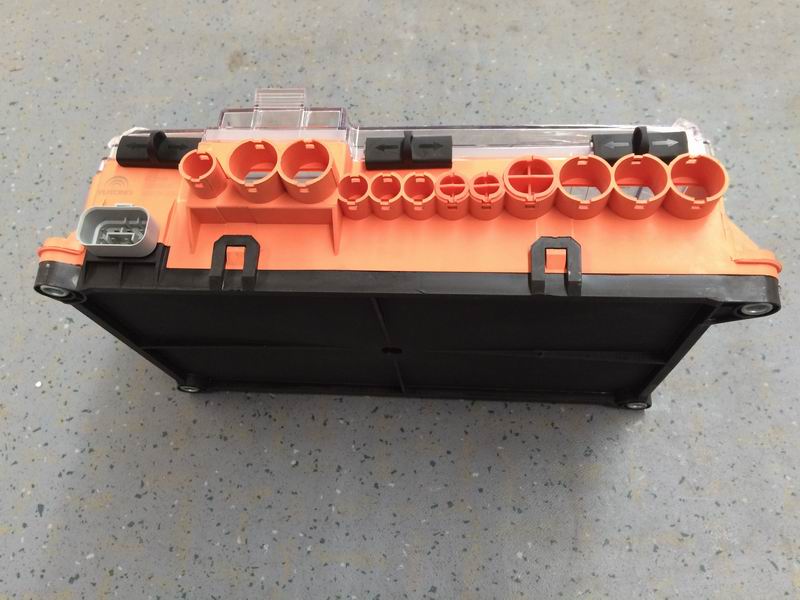 New rear enclosed relay box ZK6938H 6HK1