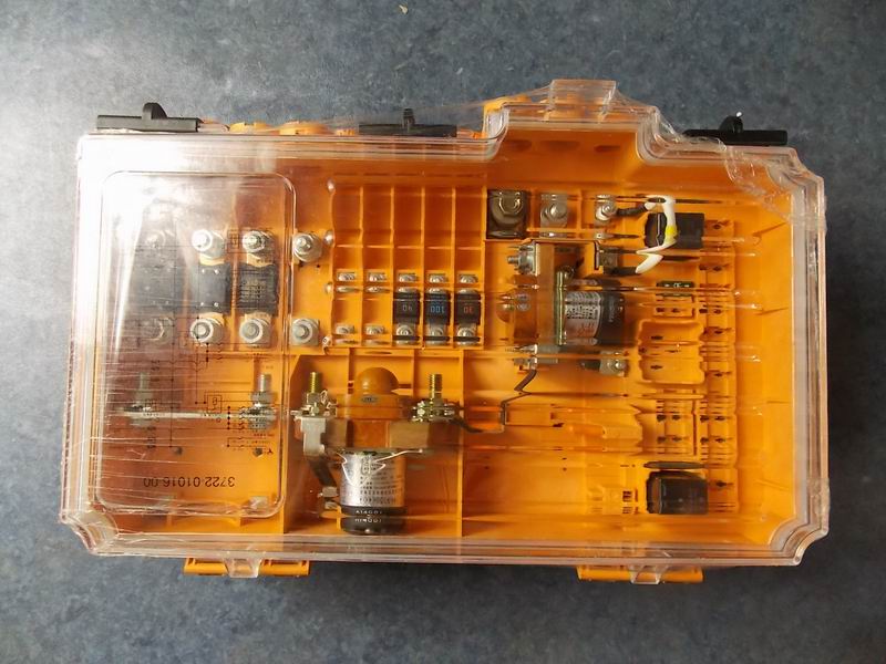 New rear enclosed relay box ZK6858H