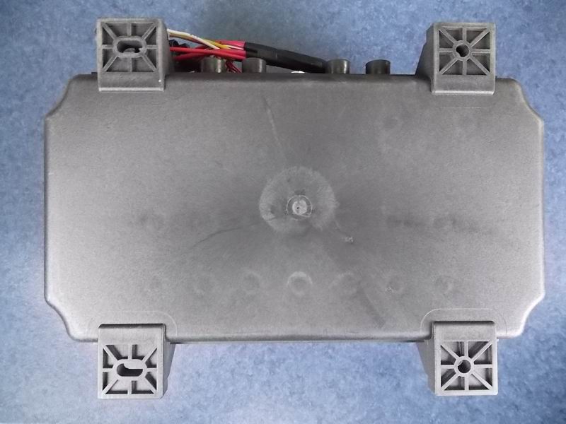 Enclosed electrical box assembly ZK6121H-1