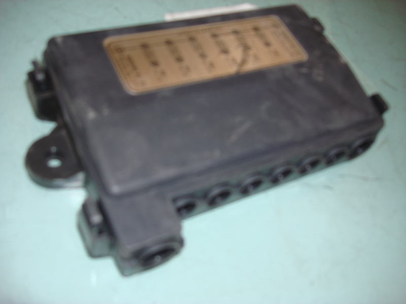 Fuse box ZK6126CHEVG2 6-way fan