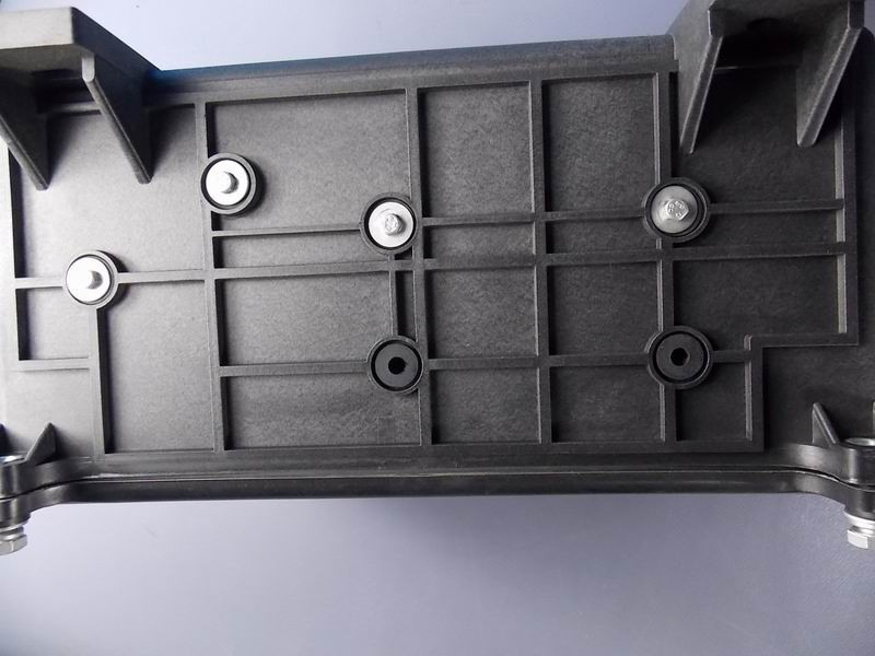 Rear enclosed electrical box ZK6180CHEVG1-1