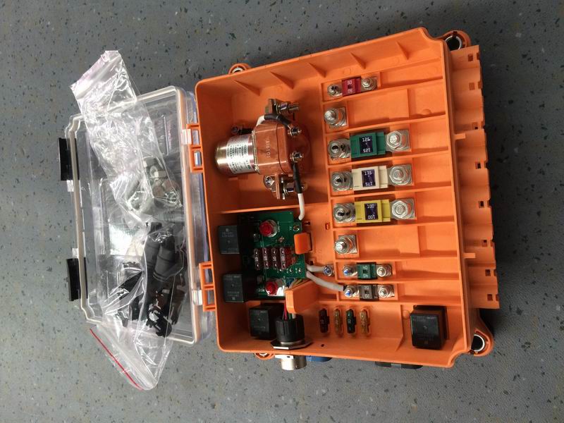 Rear closed electrical box, no platform, 175A, 150A, preheating-1