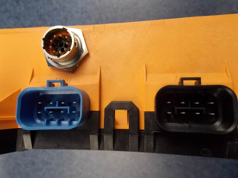 Rear closed electrical box, no platform, 200A, 150A, no preheating-2