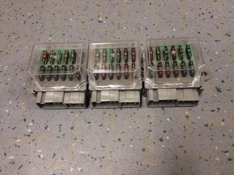 Fuse box ZK6122H 36-way fuse box