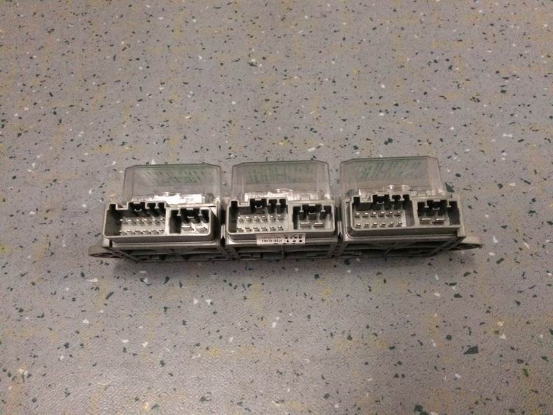 Fuse box ZK6122H 36-way fuse box-2