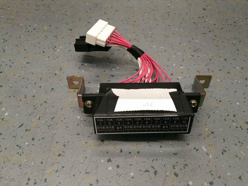 Fuse box radiator 10-way