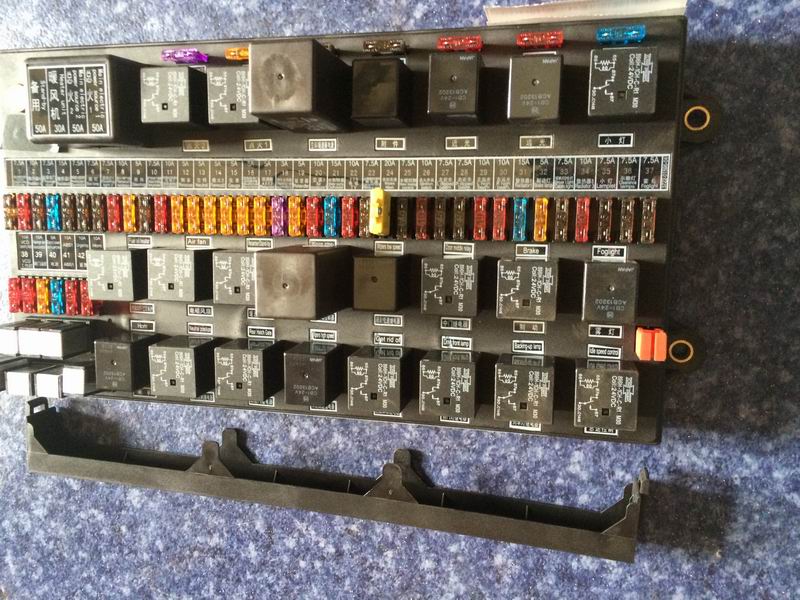 Central electrical box ZK6859H 47-2