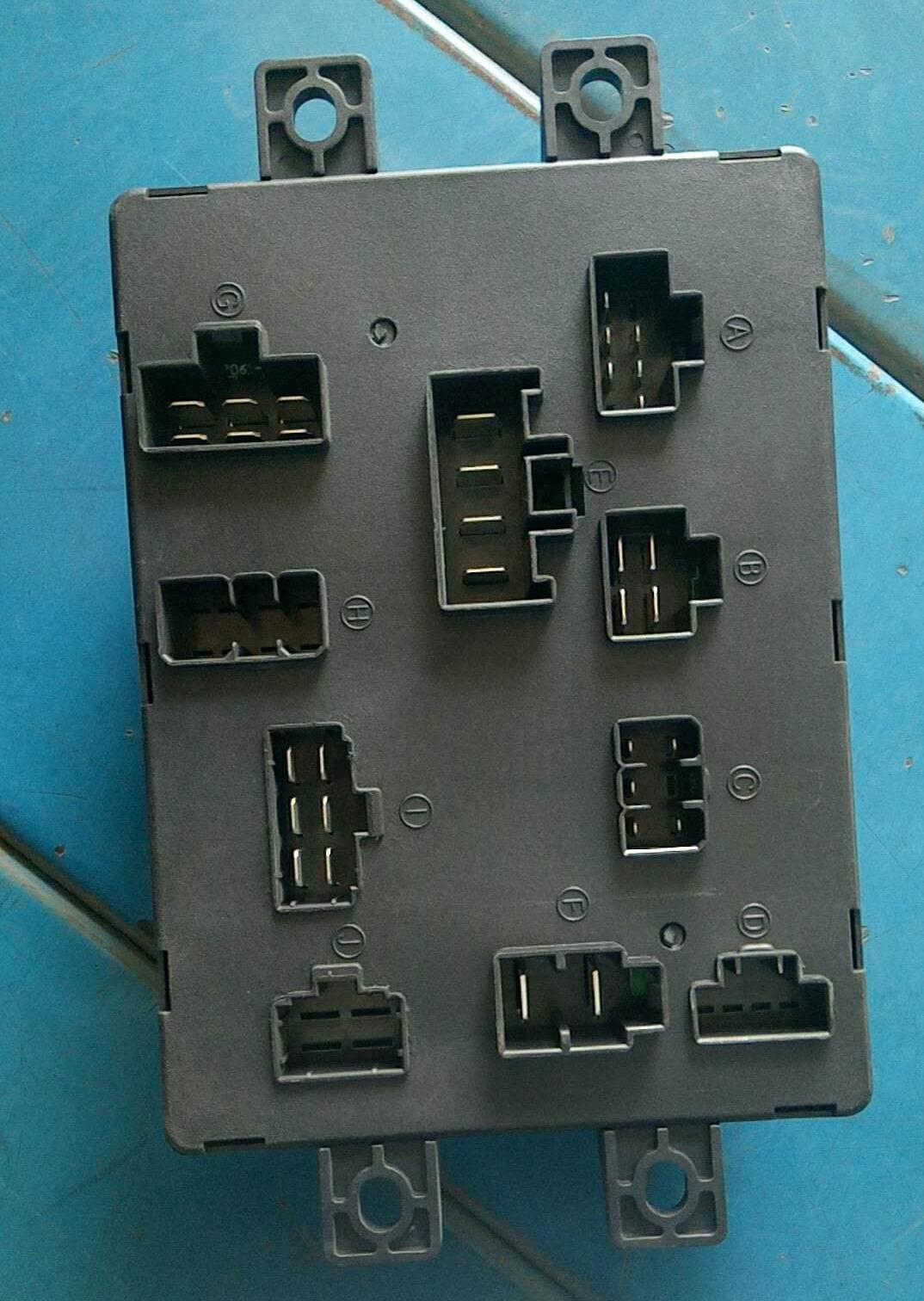 Fuse box 31 way