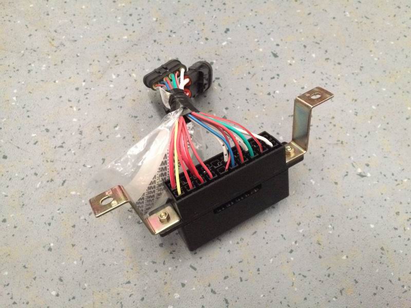 保险丝盒 ZK6121HQ 10路-2