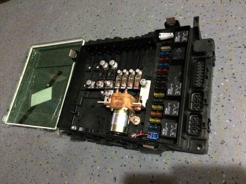 Rear enclosed electrical box, rear highway, 150A, 125A, no preheating-1