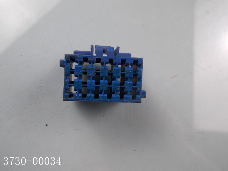 D 81.25432.0355 plug-in (18-hole socket)