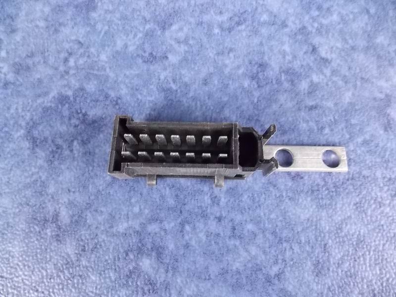 Штекерный разъем (DD-DJ 7141A-3 . 5-10 )