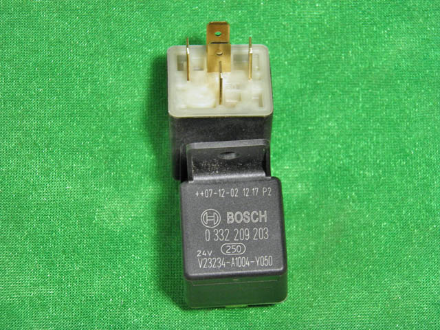 Relay 0332 209 203 24V 20A Bosch