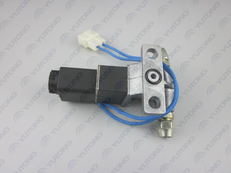 Door pump solenoid valve