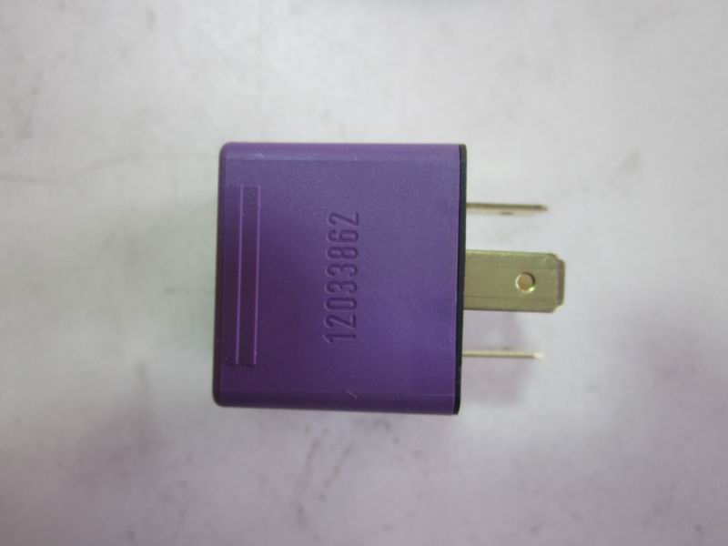 Реле 332 209 151 ( 12V 20 / 30A )