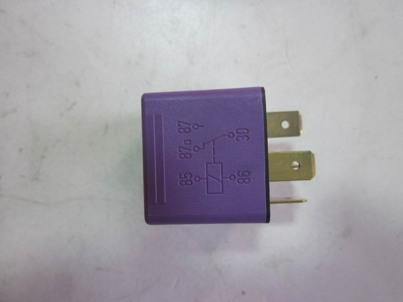 Relay 332 209 151 (12V 20/30A)-1