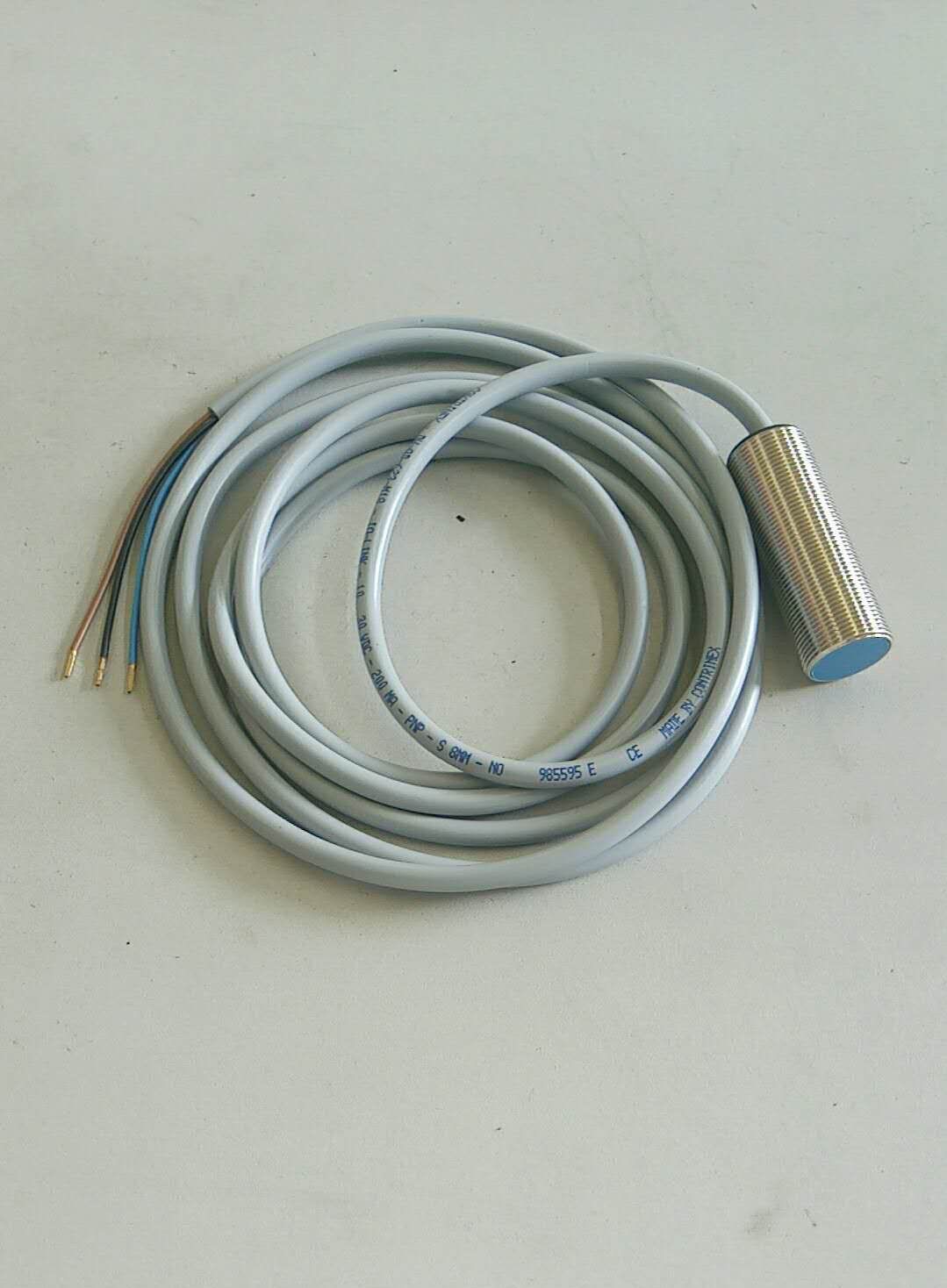 Proximity switch DW-AD-623-M18