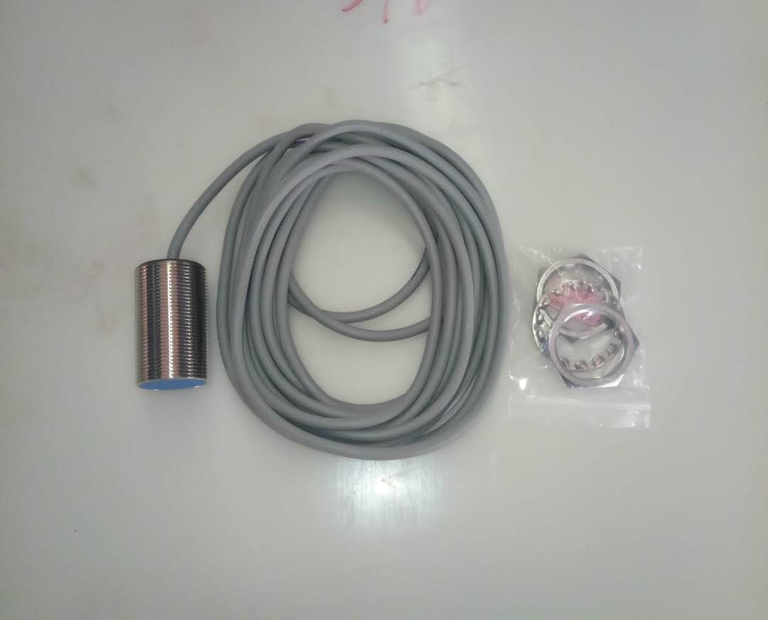 Proximity switch DW-AD-603-M30-245
