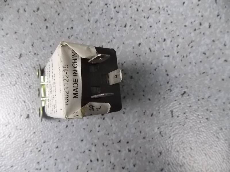 D Substitute is 3735-00305; composite flash alarm-1
