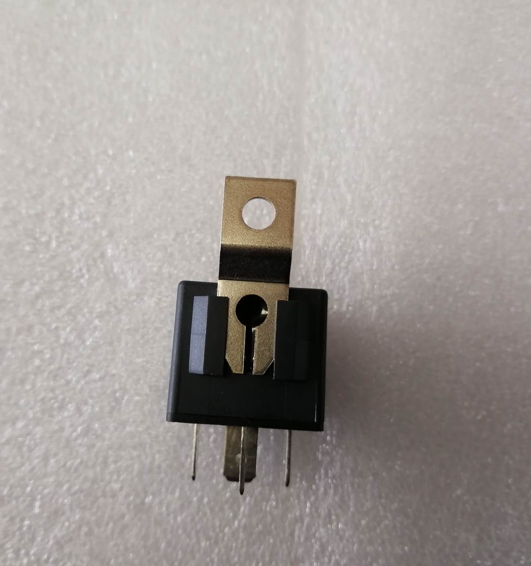 Automobile relay;HFV4-024-1Z6GD2;DC24V-2