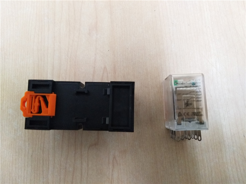 Intermediate relay; DRM570012L; DC12V-1