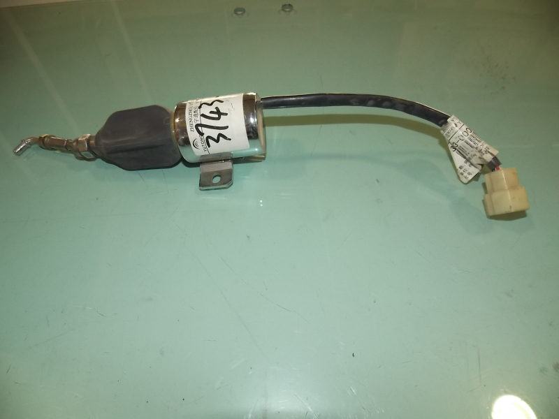 Oil-stop solenoid valve