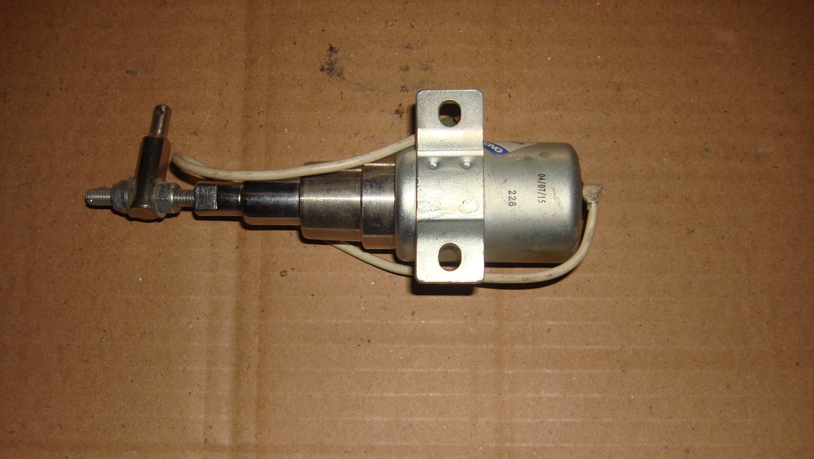 Электромагнитный клапан маслоотделения; (может использоваться для поколений 1115-00023 )