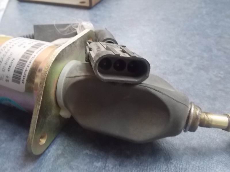 Электромагнитный клапан маслоотделения; может использоваться в течение нескольких поколений 1115-00082-1