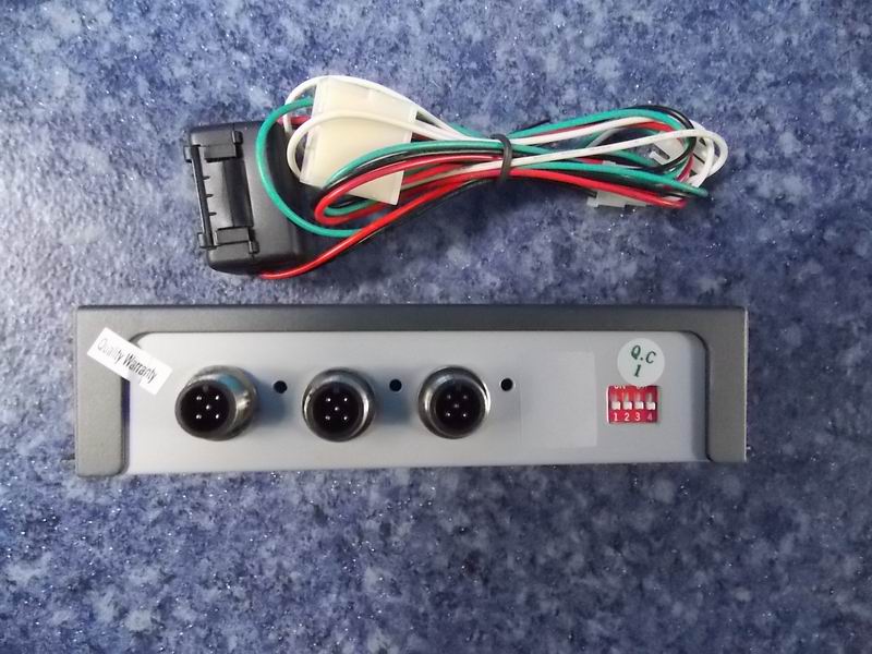 Three-way control box-2
