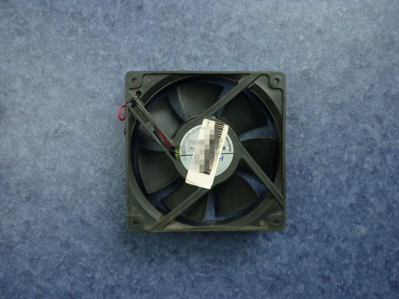 24VDC Спецификация охлаждающего вентилятора: 120 × 120 × 38mm-1