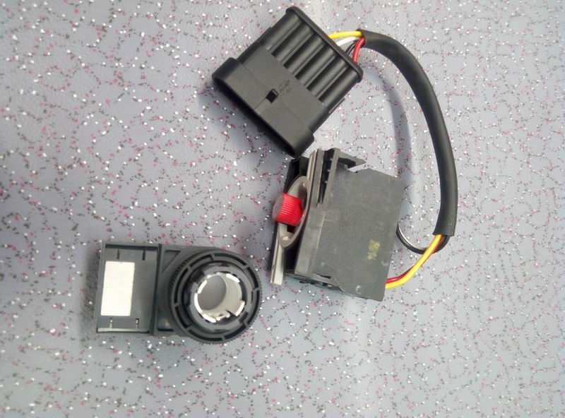 Round passenger door switch with lights Red Instantaneous Central Door-1