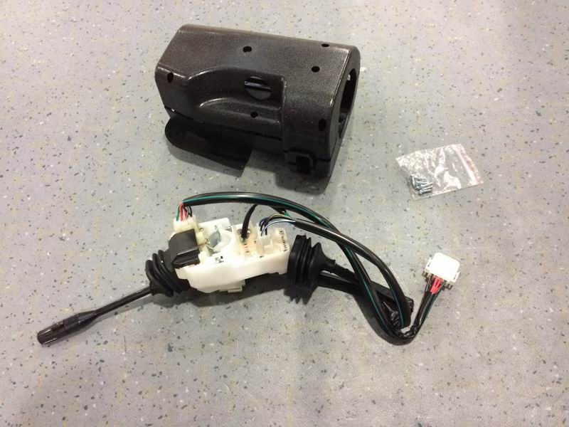 Dual handle combination switch, non-multi-function steering wheel