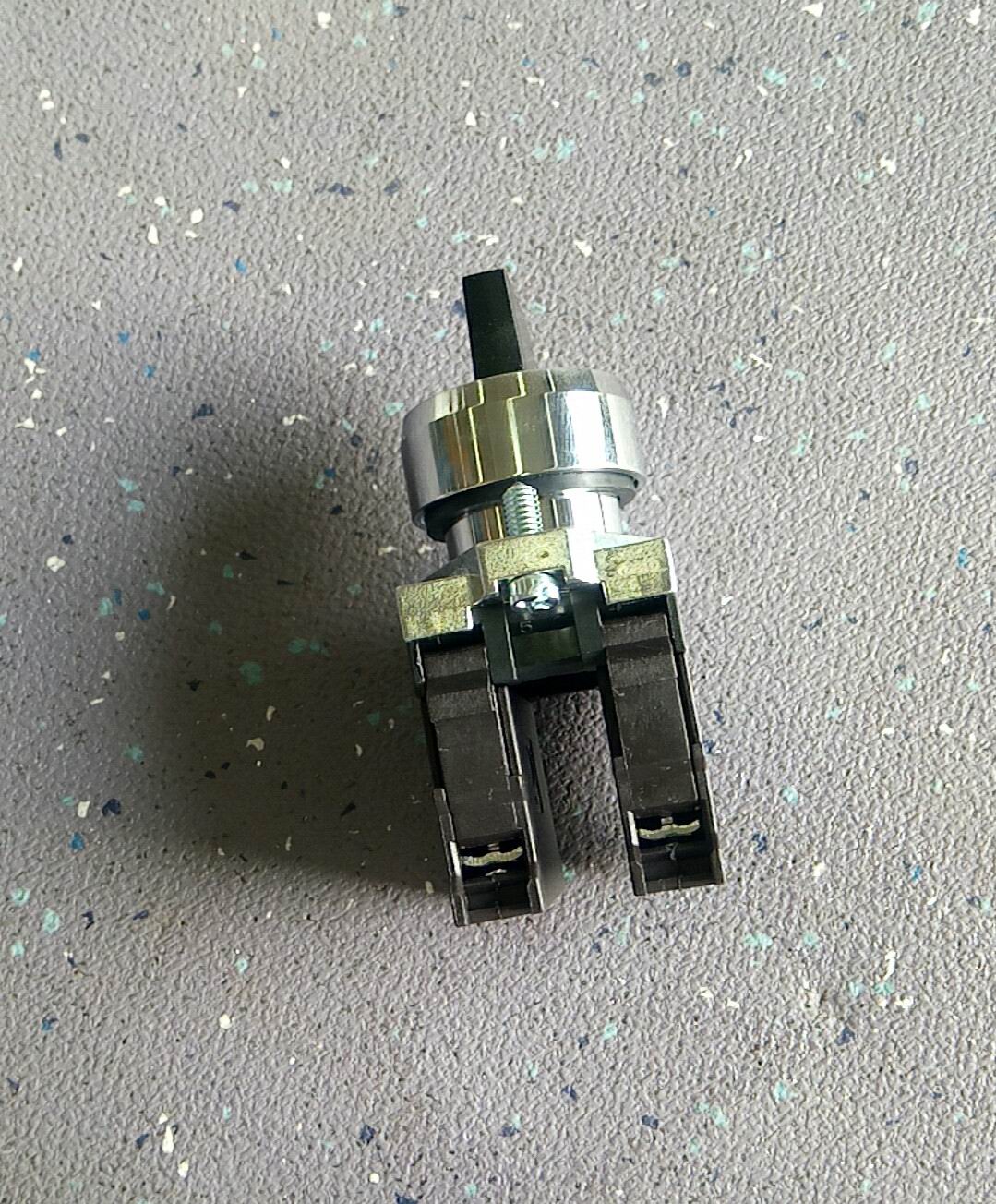 Short handle three-speed setting knob; PB1S-20XS6/K-2