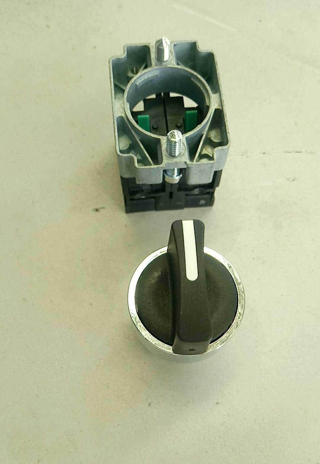 Двухскоростная самоблокирующаяся ручка; ВБ 2-BD25-2