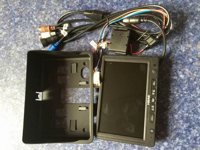 Reverse monitor, color, 7 inches, embedded-1