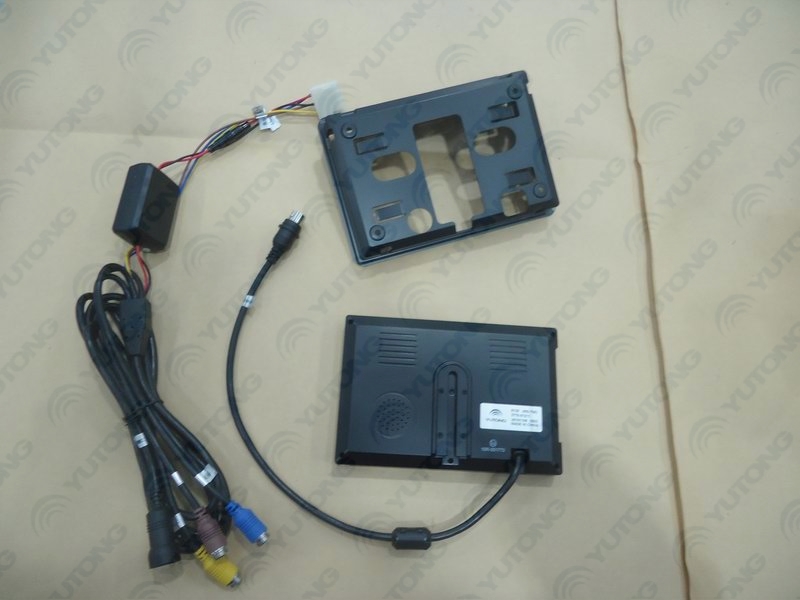 Реверсивный монитор, цветной, 7 дюймов, встроенный