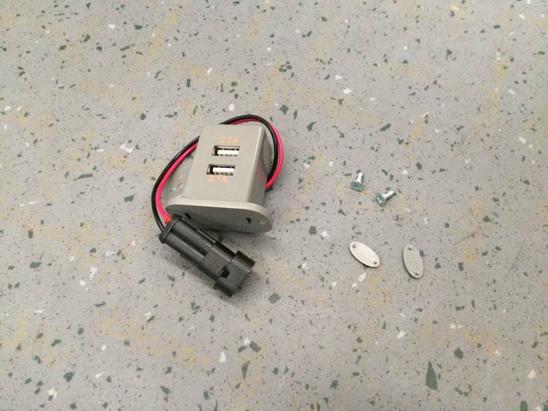 Модуль зарядки мобильного телефона USB 24