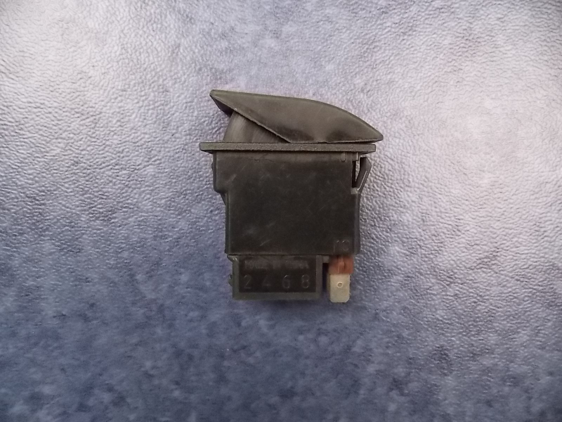 D Water pump rocker switch (JK967-YT189)-1