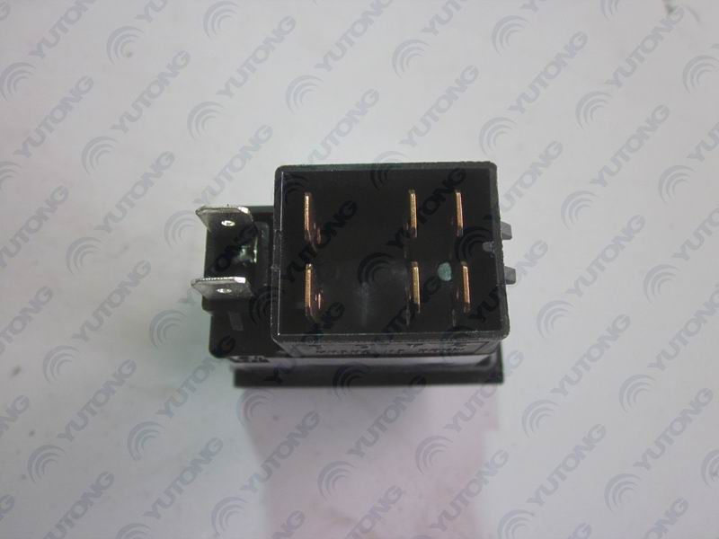 Кулисный переключатель передней пассажирской двери JK 982-069A-1