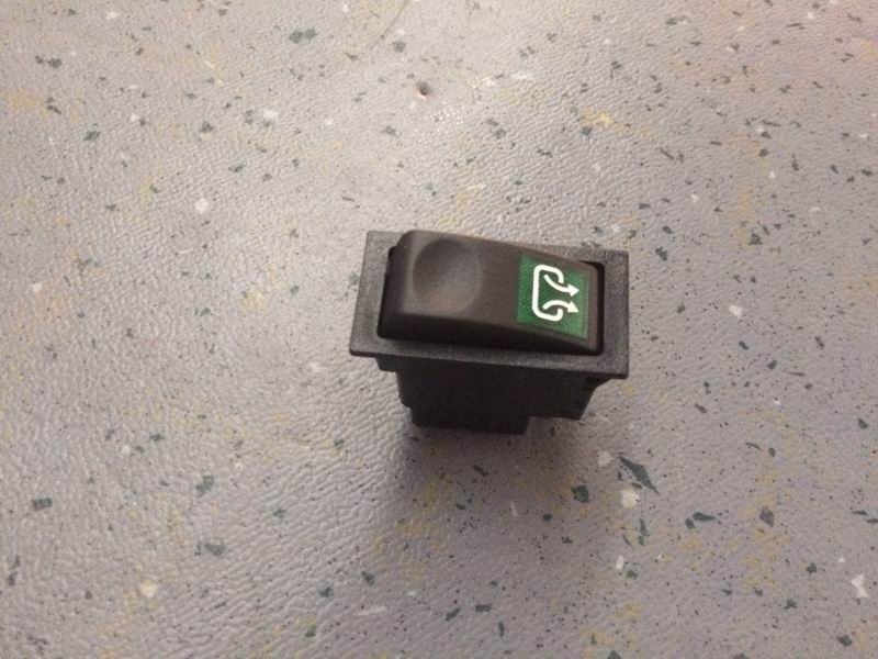 Driver heating rocker switch, JK982-189A, green