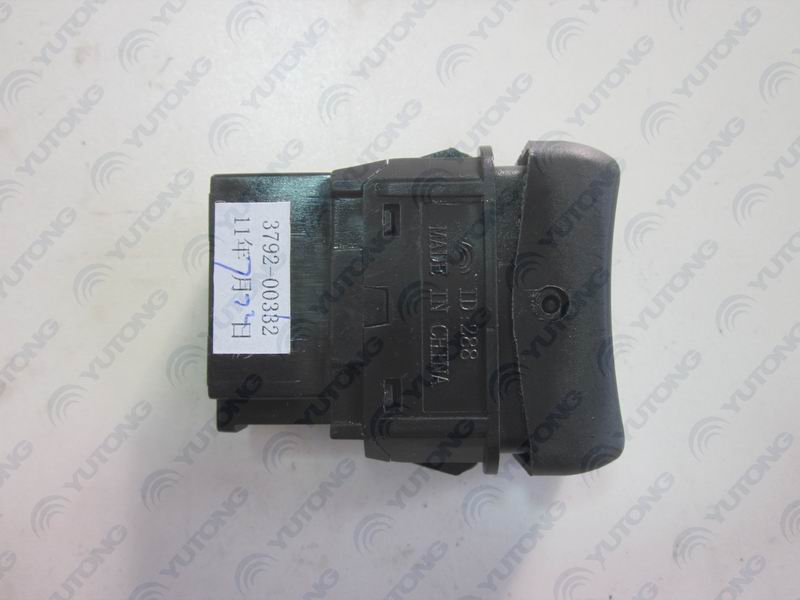 Right hatch door control switch JK988-YT303Z