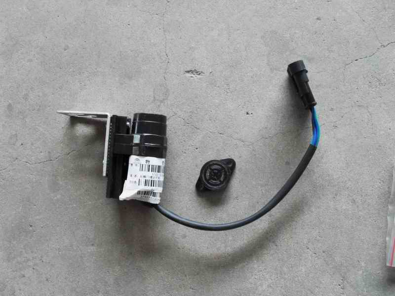 D Бесконтактный переключатель задней двери DK 206