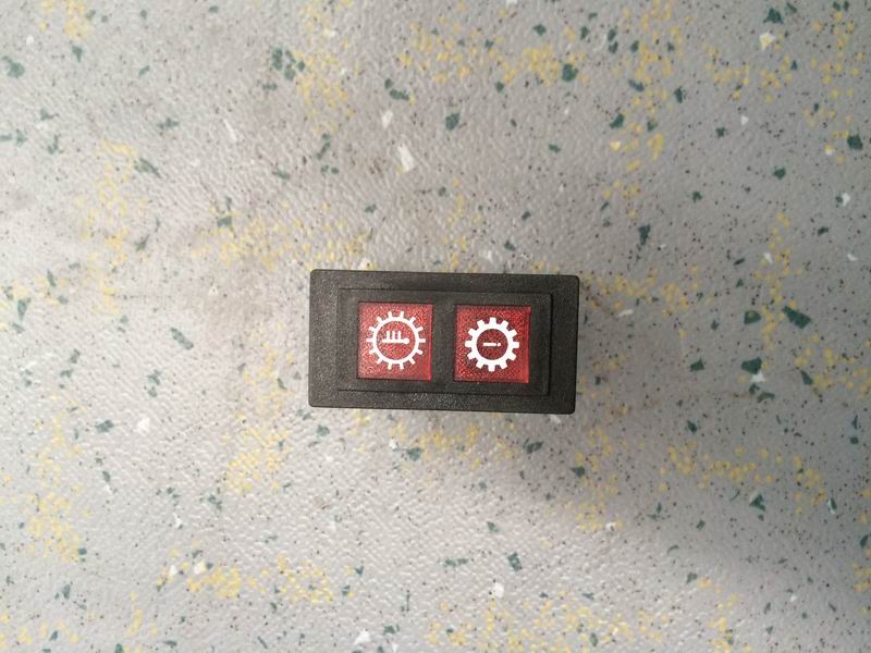 Transmission oil temperature alarm/transmission fault indicator light, JK982-1